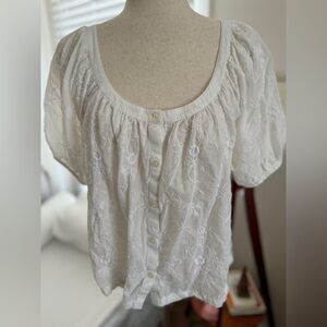 Universal Thread White Embroidered Blouse